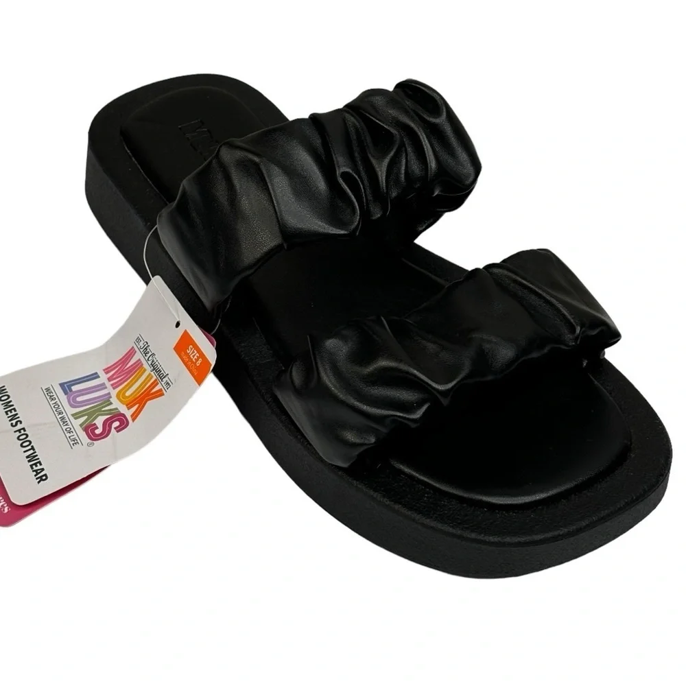 Muk Luks Women’s South Beach Black Rouched Straps Small Platform Wedge Size 8